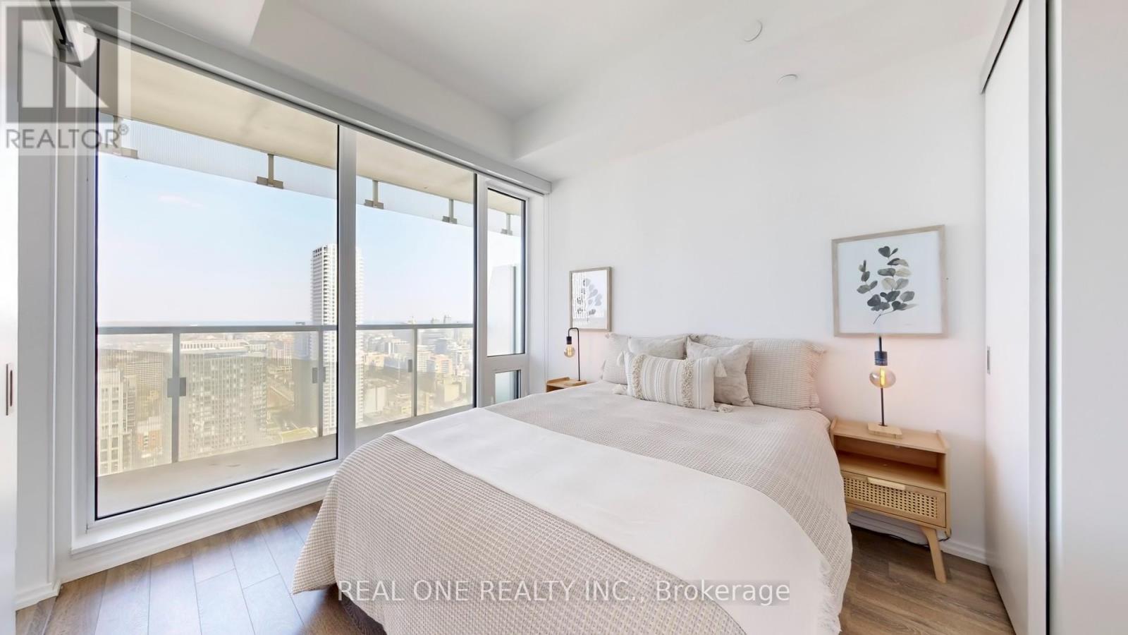 3202 - 197 Yonge Street, Toronto, Ontario  M5B 0C1 - Photo 19 - C12143780