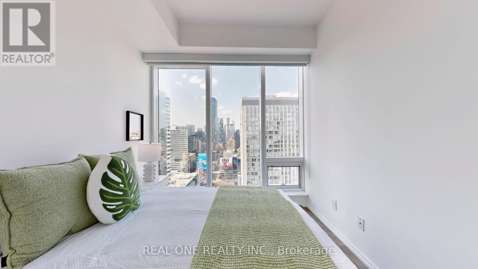 3202 - 197 Yonge Street, Toronto, Ontario  M5B 0C1 - Photo 25 - C12143780