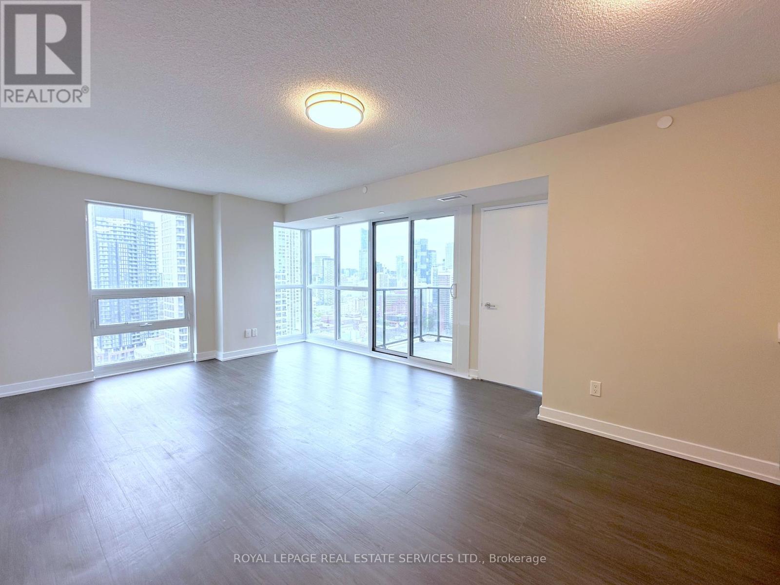 2402 - 561 Sherbourne Street, Toronto, Ontario  M4X 0A1 - Photo 2 - C12143809