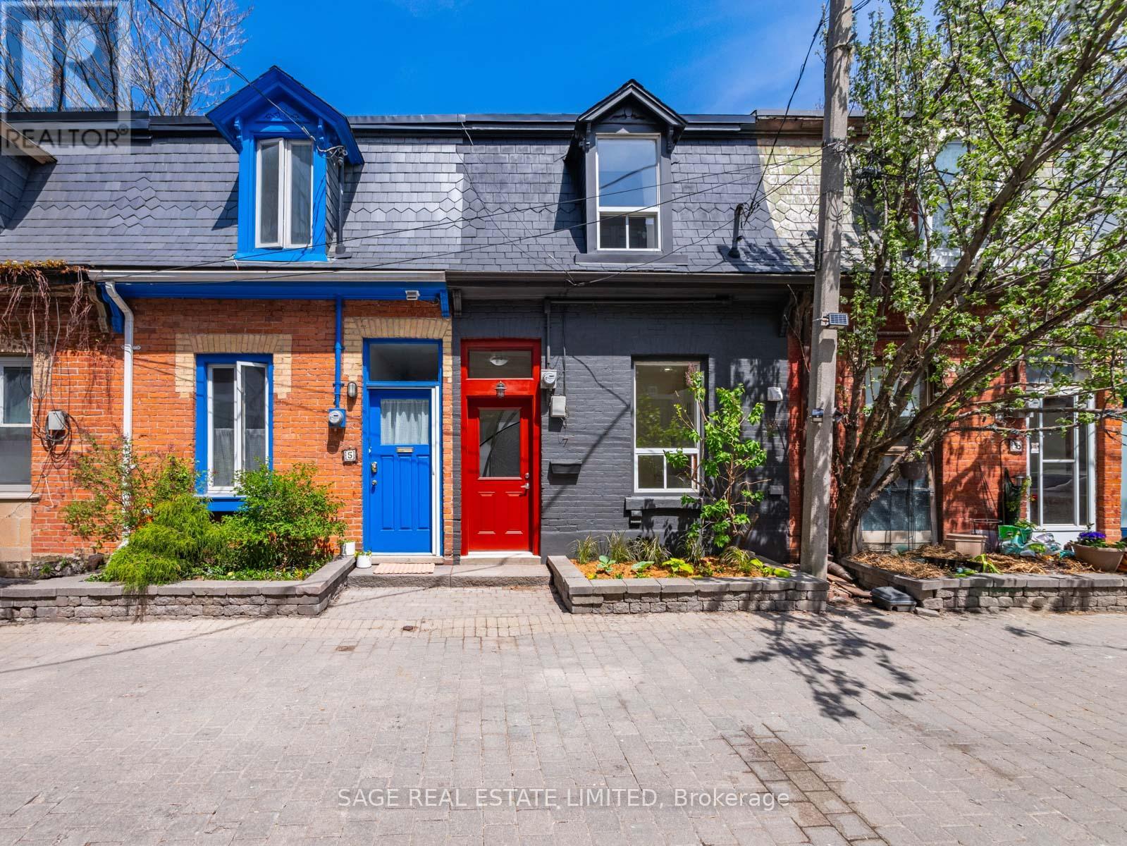 Property at 7 PERCY STREET image 1