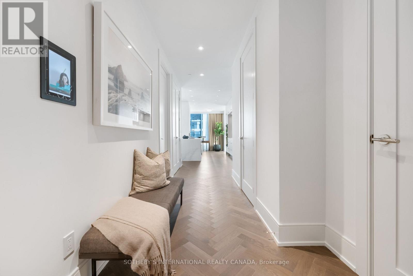 1105 - 455 Wellington Street W, Toronto (Waterfront Communities), Ontario  M5V 0V8 - Photo 30 - C12143870