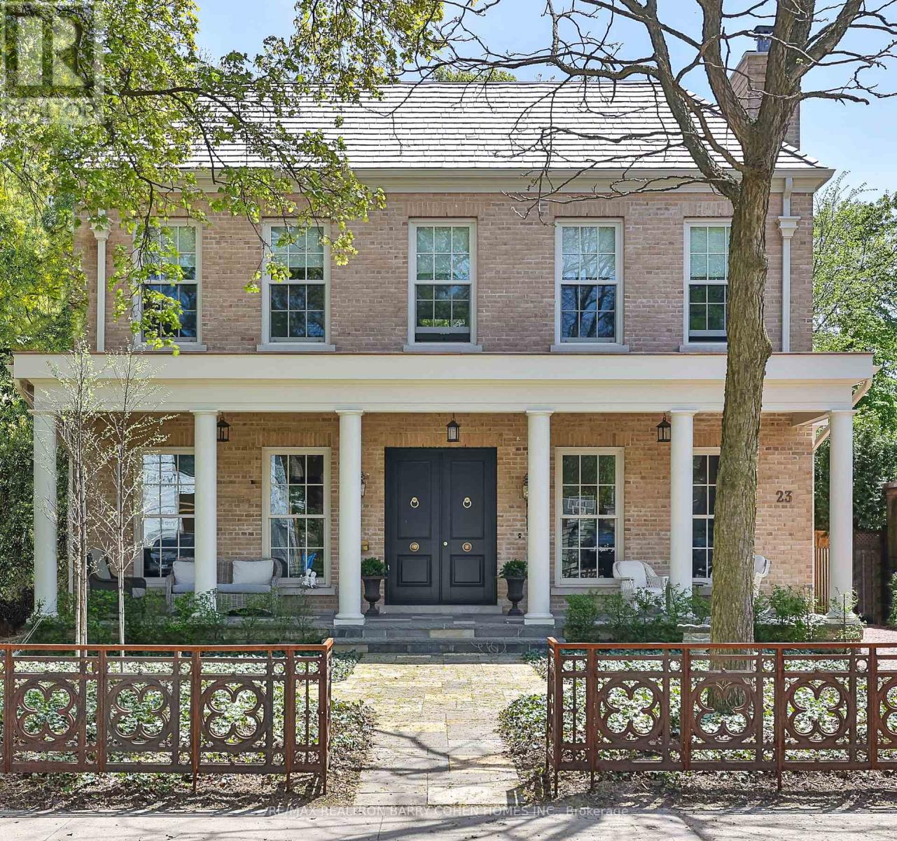 Property at 23 LYTTON BOULEVARD image 3