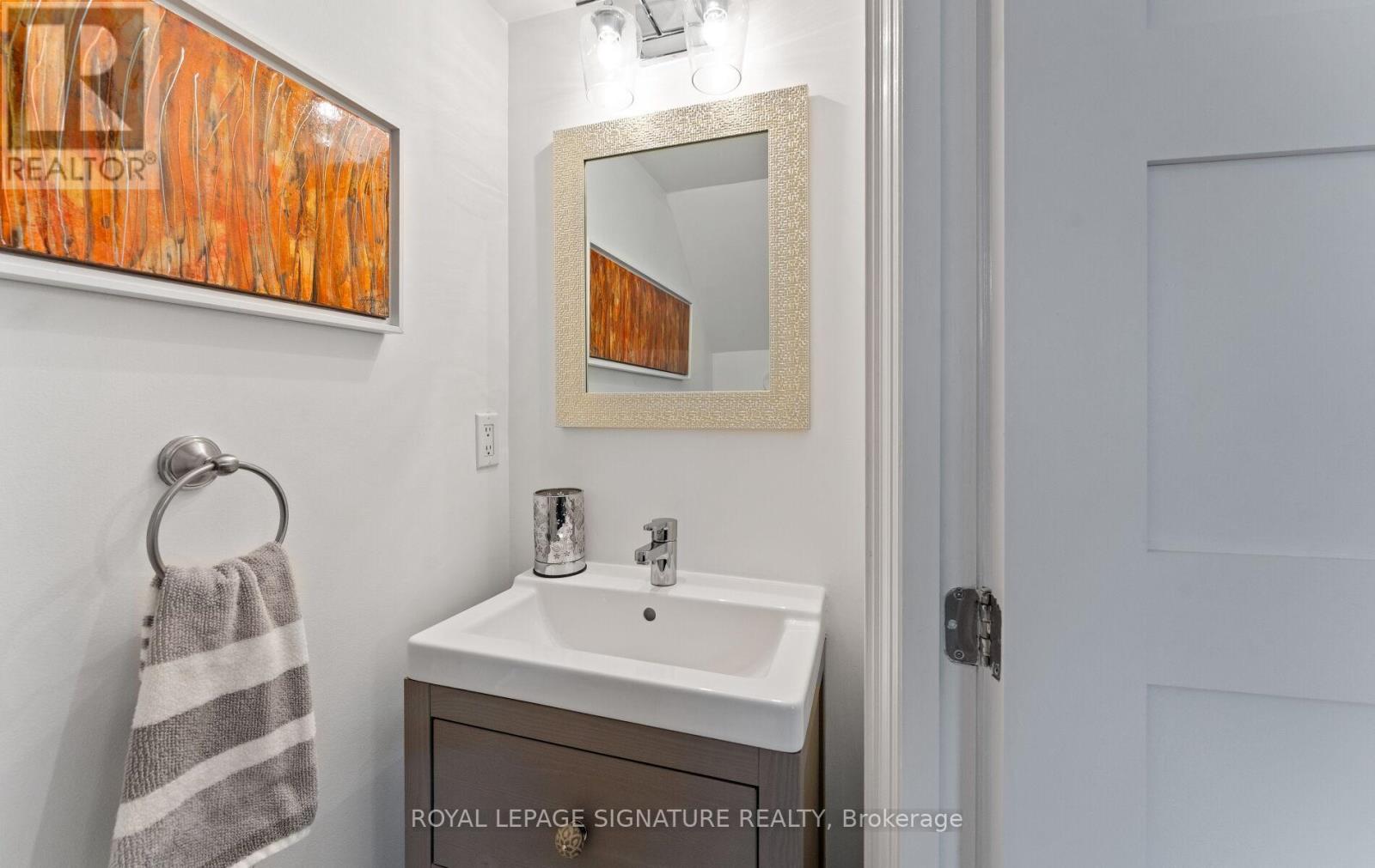 230 - 139 Merton Street, Toronto, Ontario  M4S 3G7 - Photo 17 - C12143893