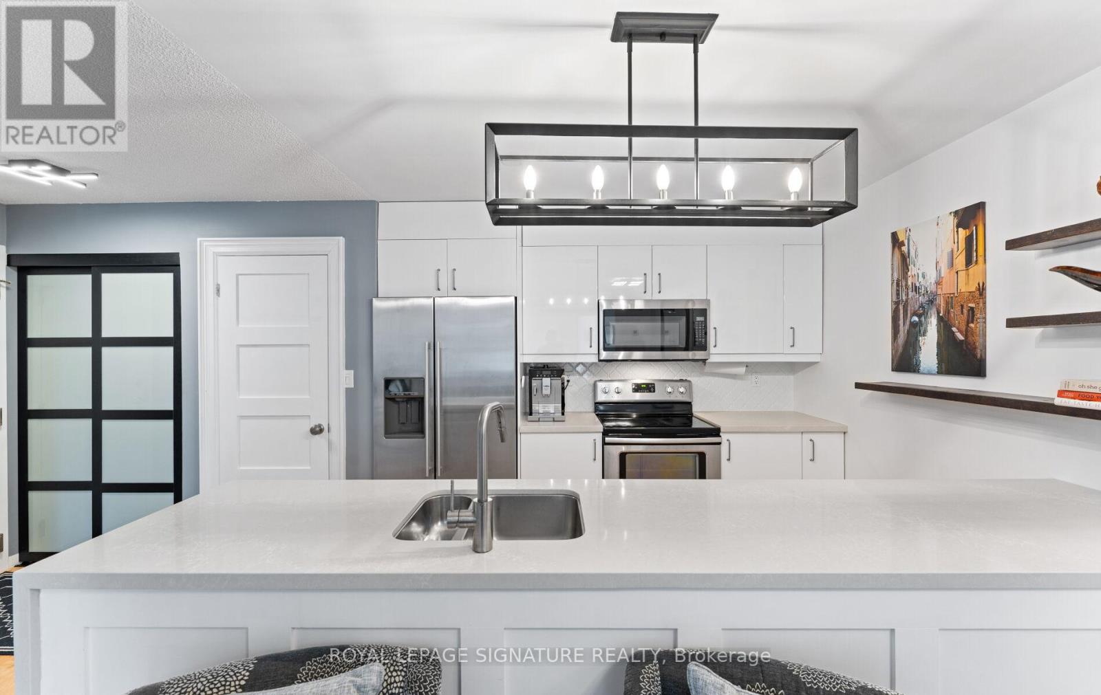 230 - 139 Merton Street, Toronto, Ontario  M4S 3G7 - Photo 4 - C12143893