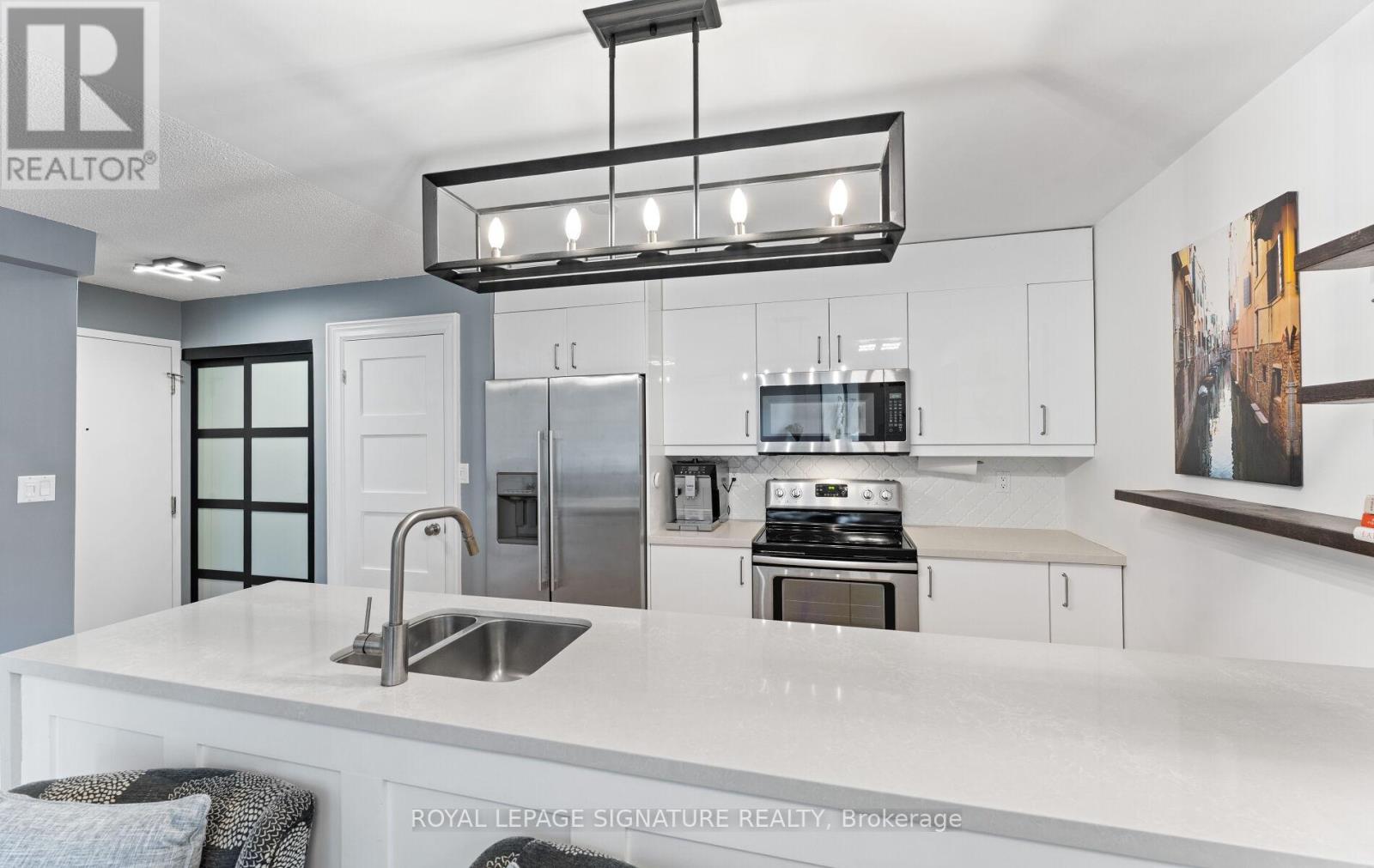 230 - 139 Merton Street, Toronto, Ontario  M4S 3G7 - Photo 5 - C12143893