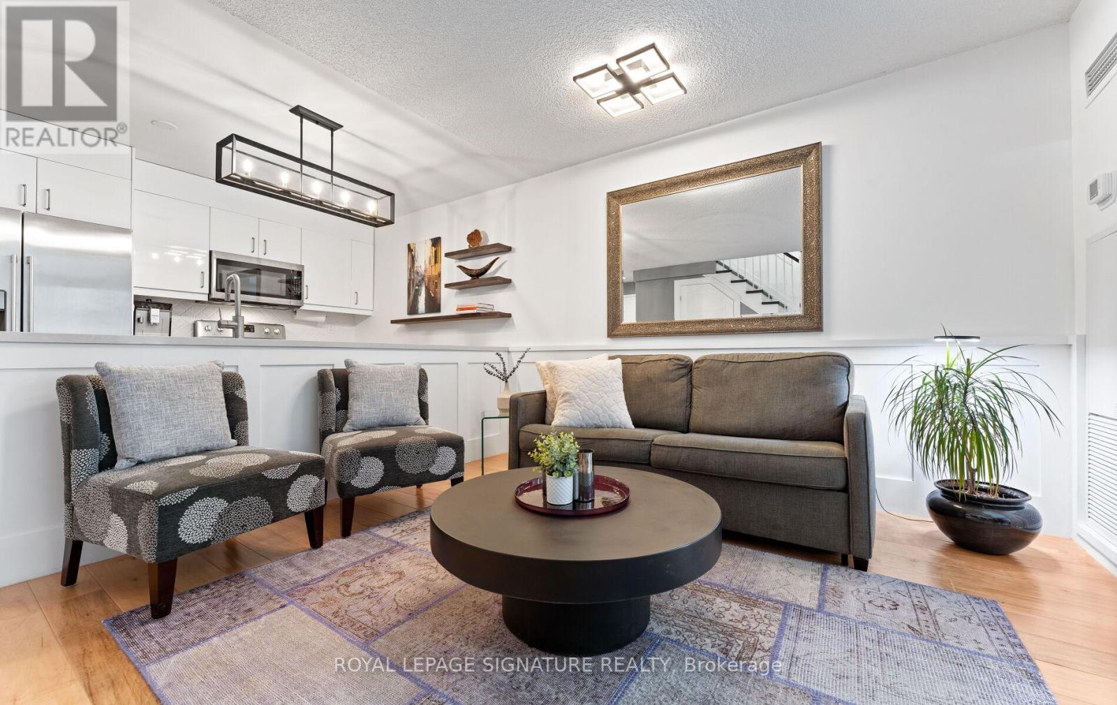 230 - 139 Merton Street, Toronto, Ontario  M4S 3G7 - Photo 8 - C12143893