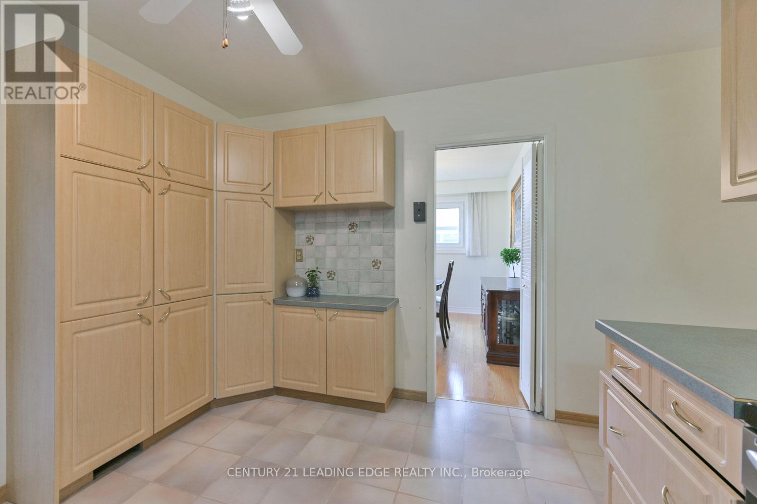 784 Batory Avenue, Pickering, Ontario  L1W 2W3 - Photo 12 - E12143914