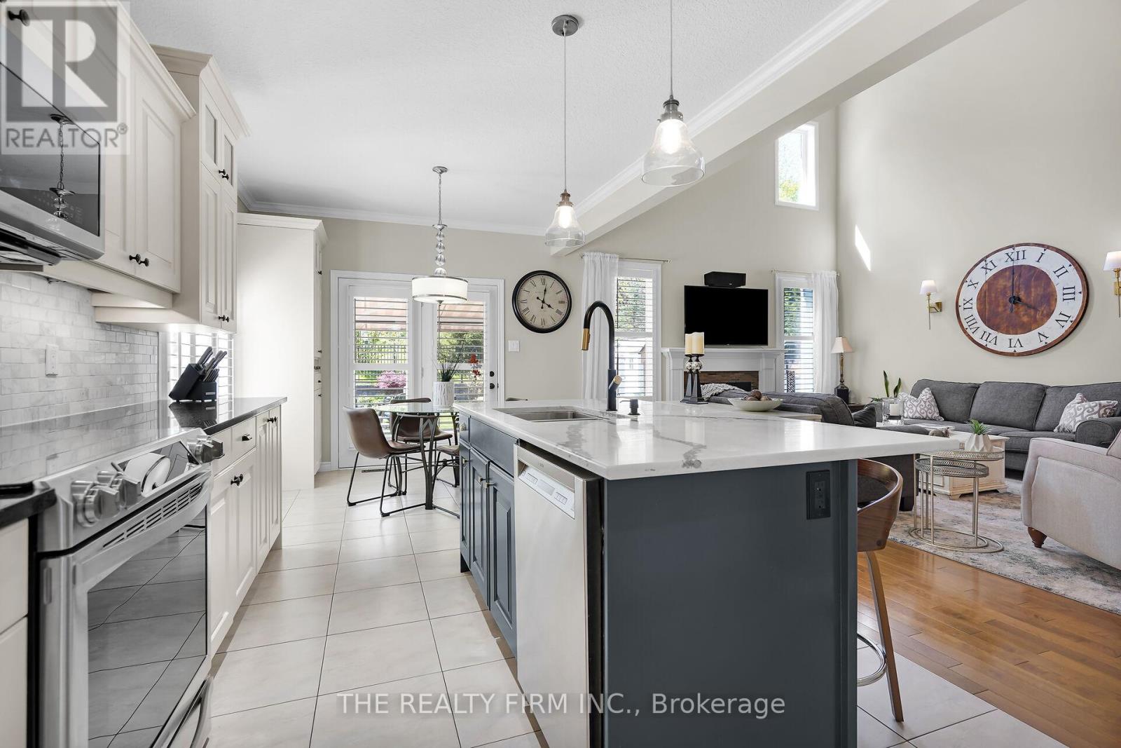 867 Thistleridge Crescent, London South (South L), Ontario  N6K 0B5 - Photo 14 - X12143963