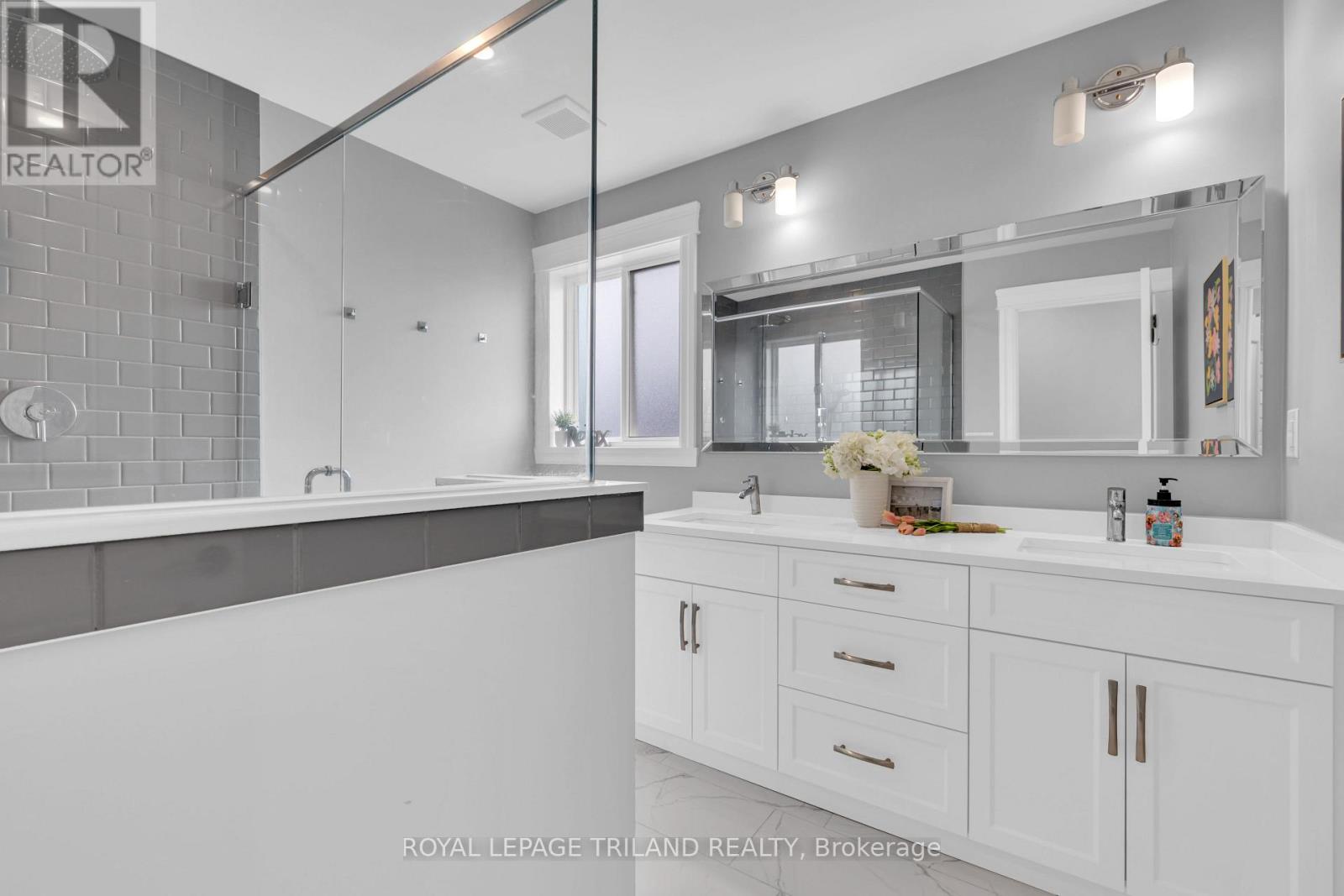 203 Spring Street, Windsor, Ontario  N0R 1A0 - Photo 20 - X12143979