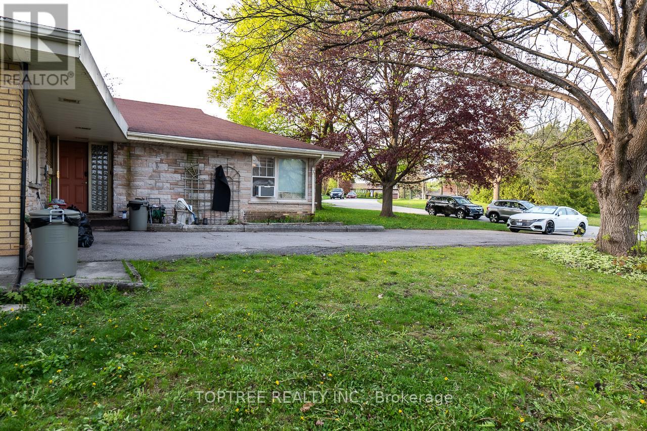 2 Ruskin Court, London North, Ontario  N6G 1S8 - Photo 2 - X12144024