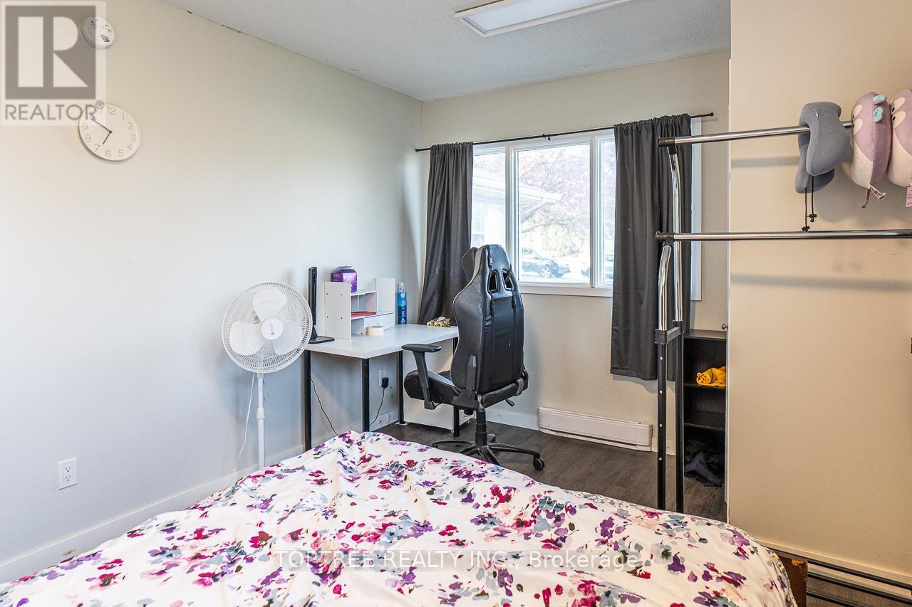 2 Ruskin Court, London North, Ontario  N6G 1S8 - Photo 30 - X12144024