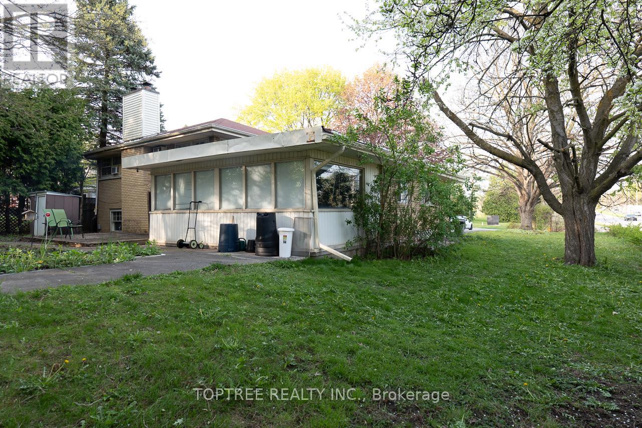 2 Ruskin Court, London North, Ontario  N6G 1S8 - Photo 32 - X12144024