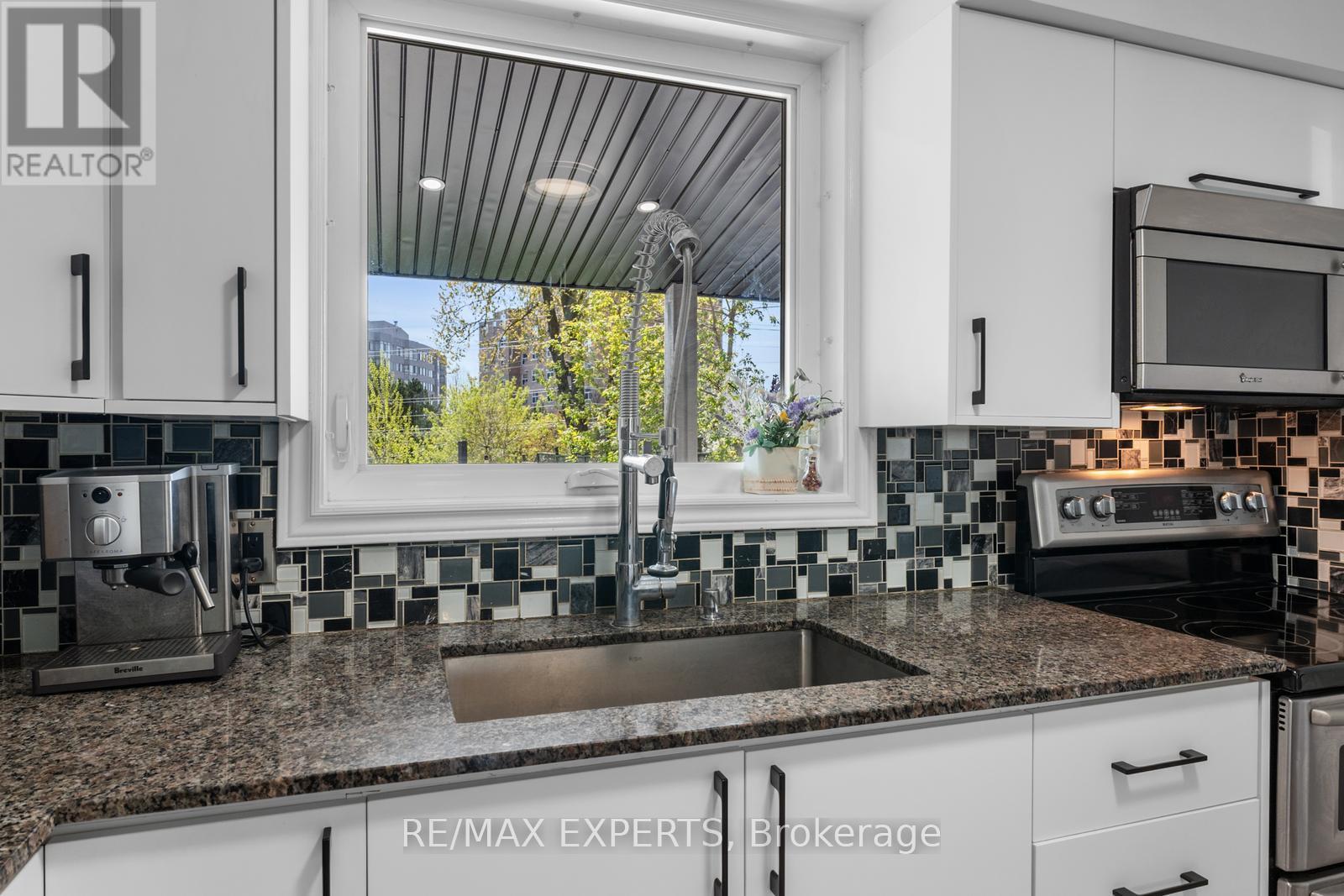 202 Penn Avenue, Newmarket, Ontario  L3Y 2S5 - Photo 16 - N12143737