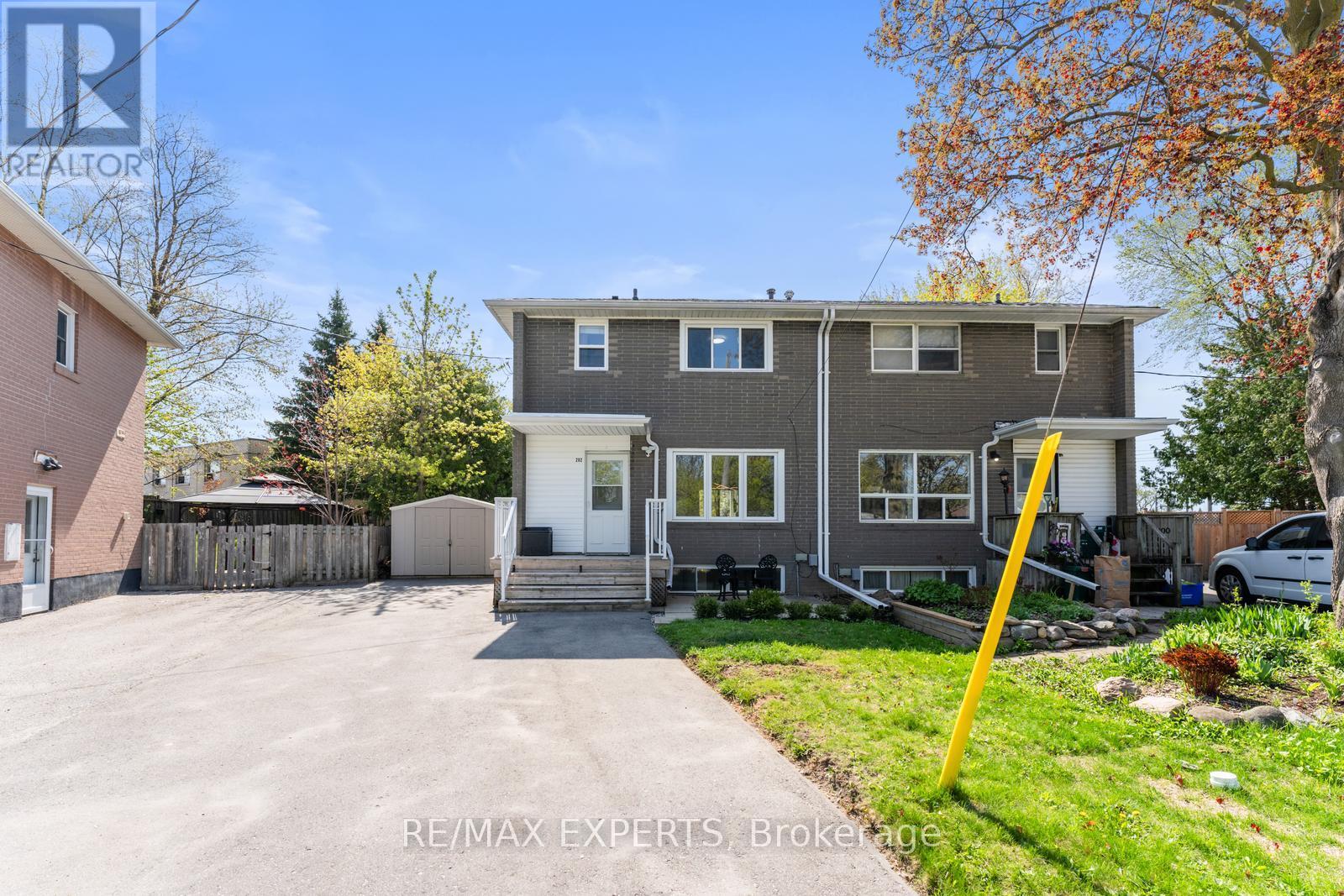 202 Penn Avenue, Newmarket, Ontario  L3Y 2S5 - Photo 5 - N12143737