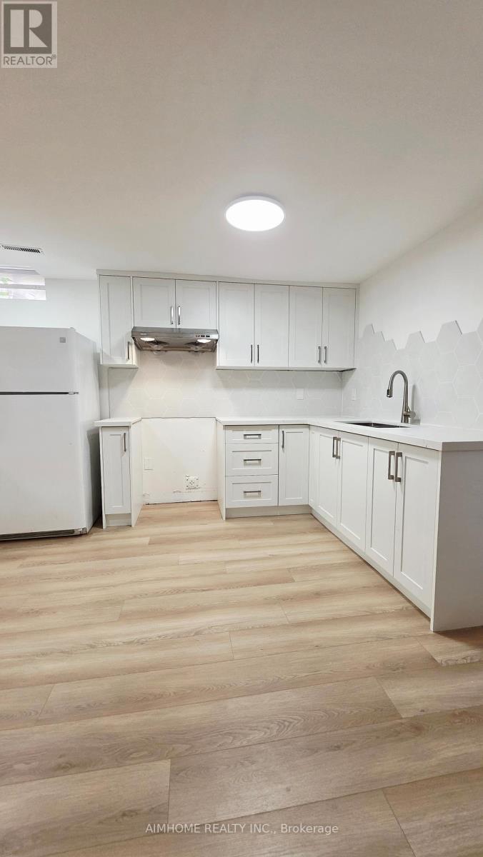 Basement - 63 Forty Second Street, Markham, Ontario  L3P 7K3 - Photo 3 - N12143769