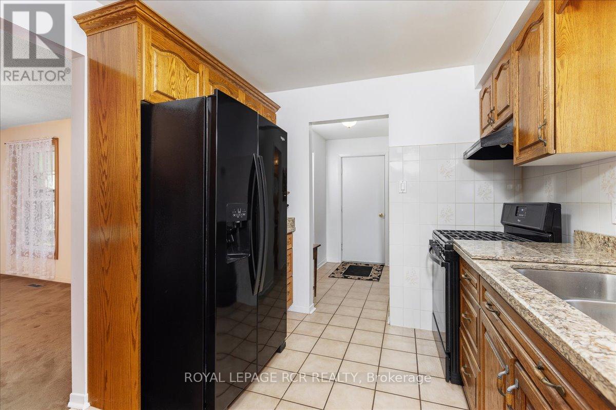 2 Royal Oak Road, East Gwillimbury, Ontario  L0G 1M0 - Photo 22 - N12143790