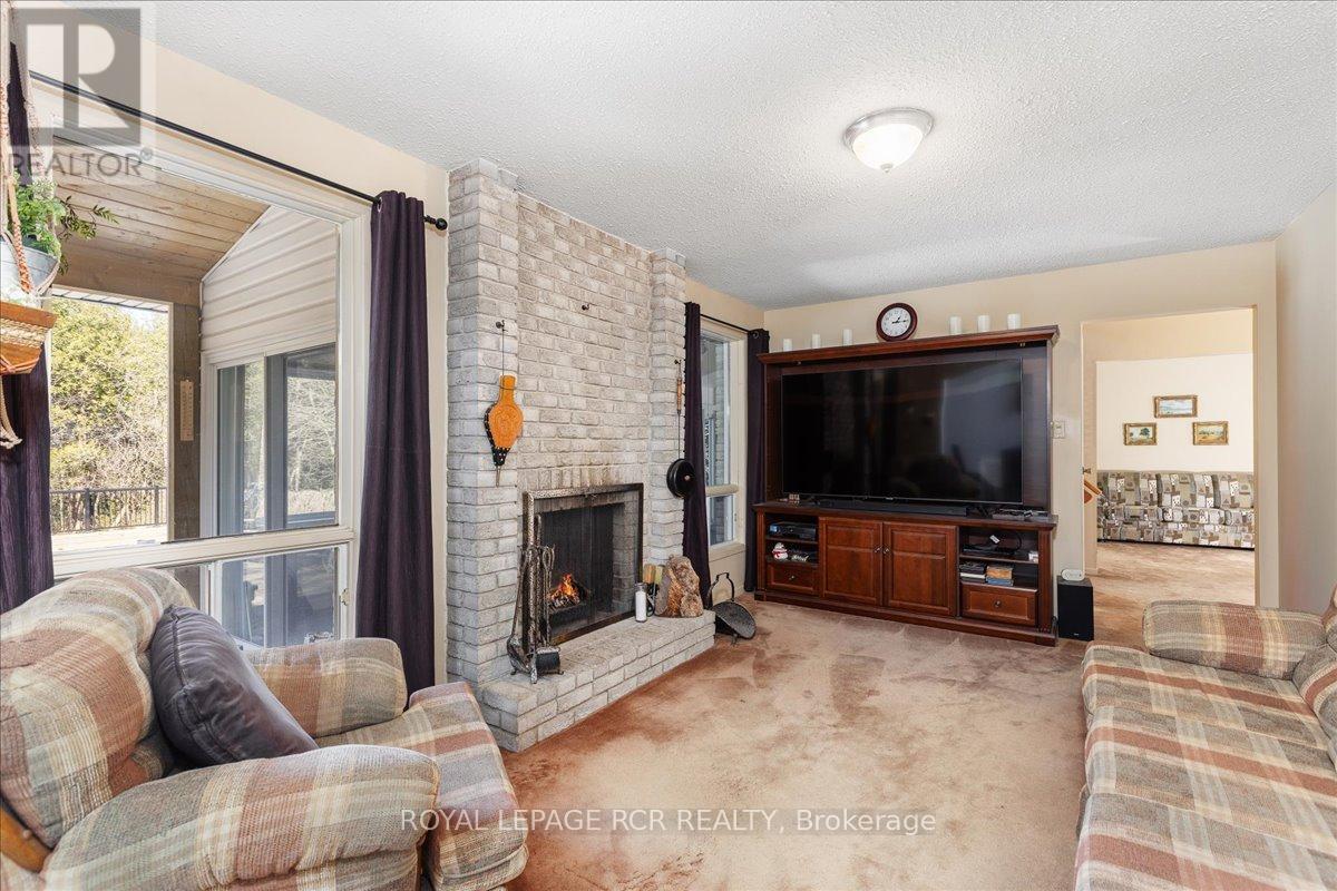 2 Royal Oak Road, East Gwillimbury, Ontario  L0G 1M0 - Photo 24 - N12143790