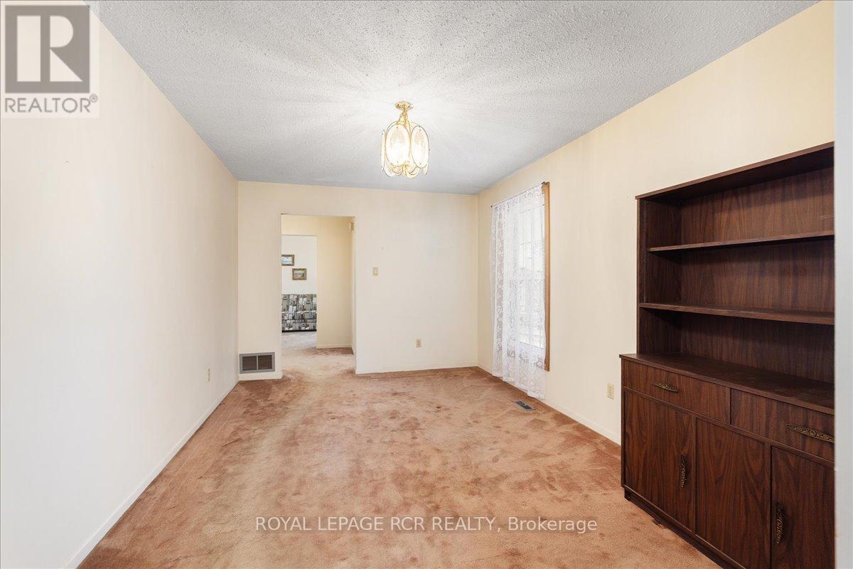 2 Royal Oak Road, East Gwillimbury, Ontario  L0G 1M0 - Photo 31 - N12143790