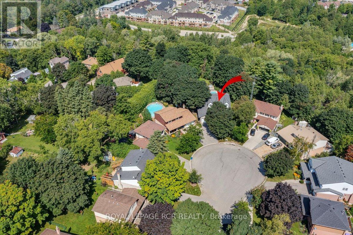 2 Royal Oak Road, East Gwillimbury, Ontario  L0G 1M0 - Photo 4 - N12143790