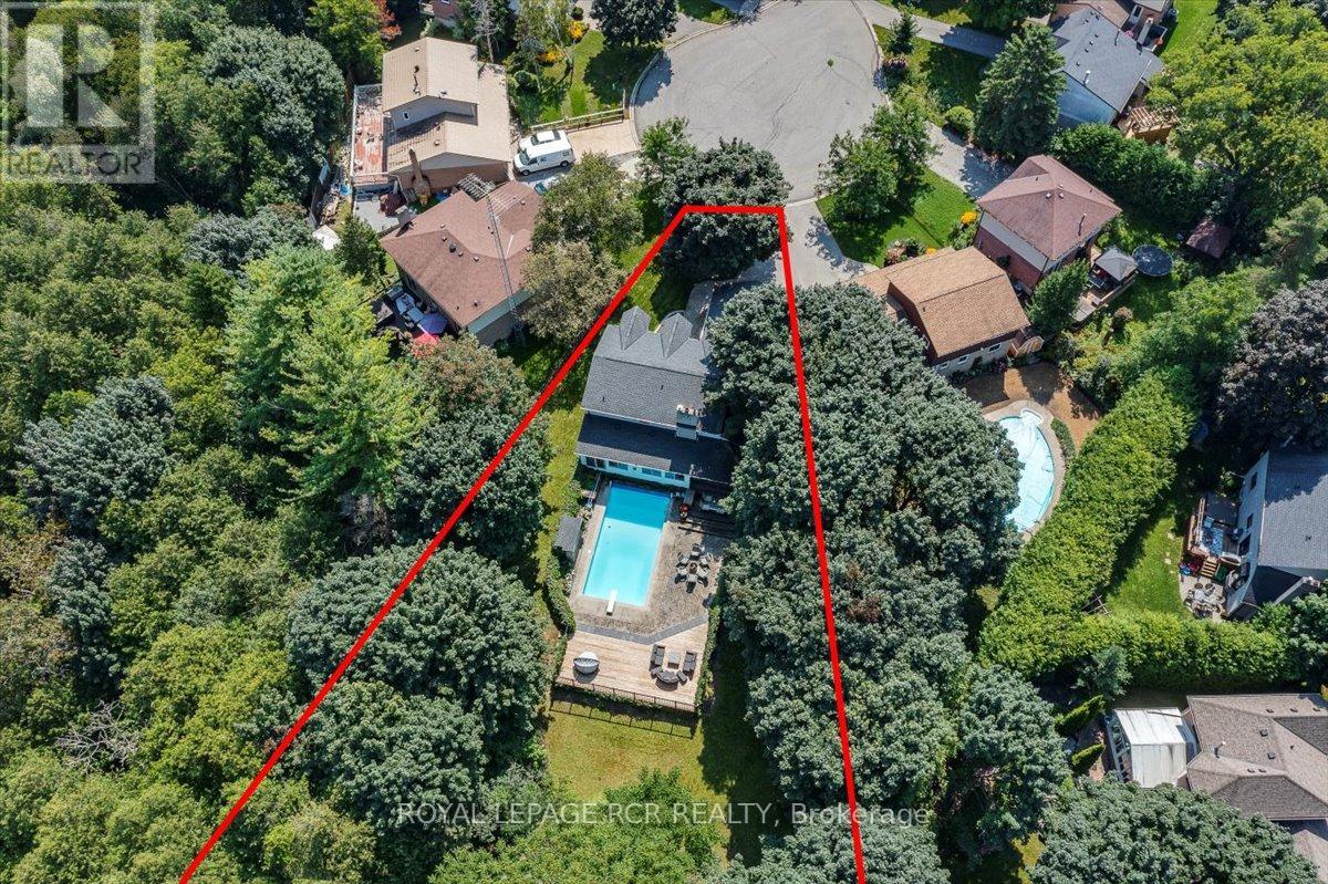 2 Royal Oak Road, East Gwillimbury, Ontario  L0G 1M0 - Photo 5 - N12143790