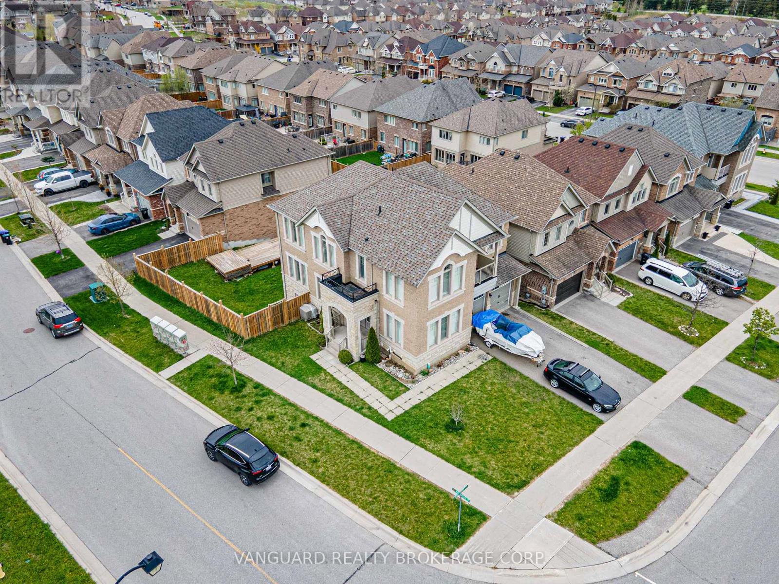 Property at 75 TREETOPS BOULEVARD image 4