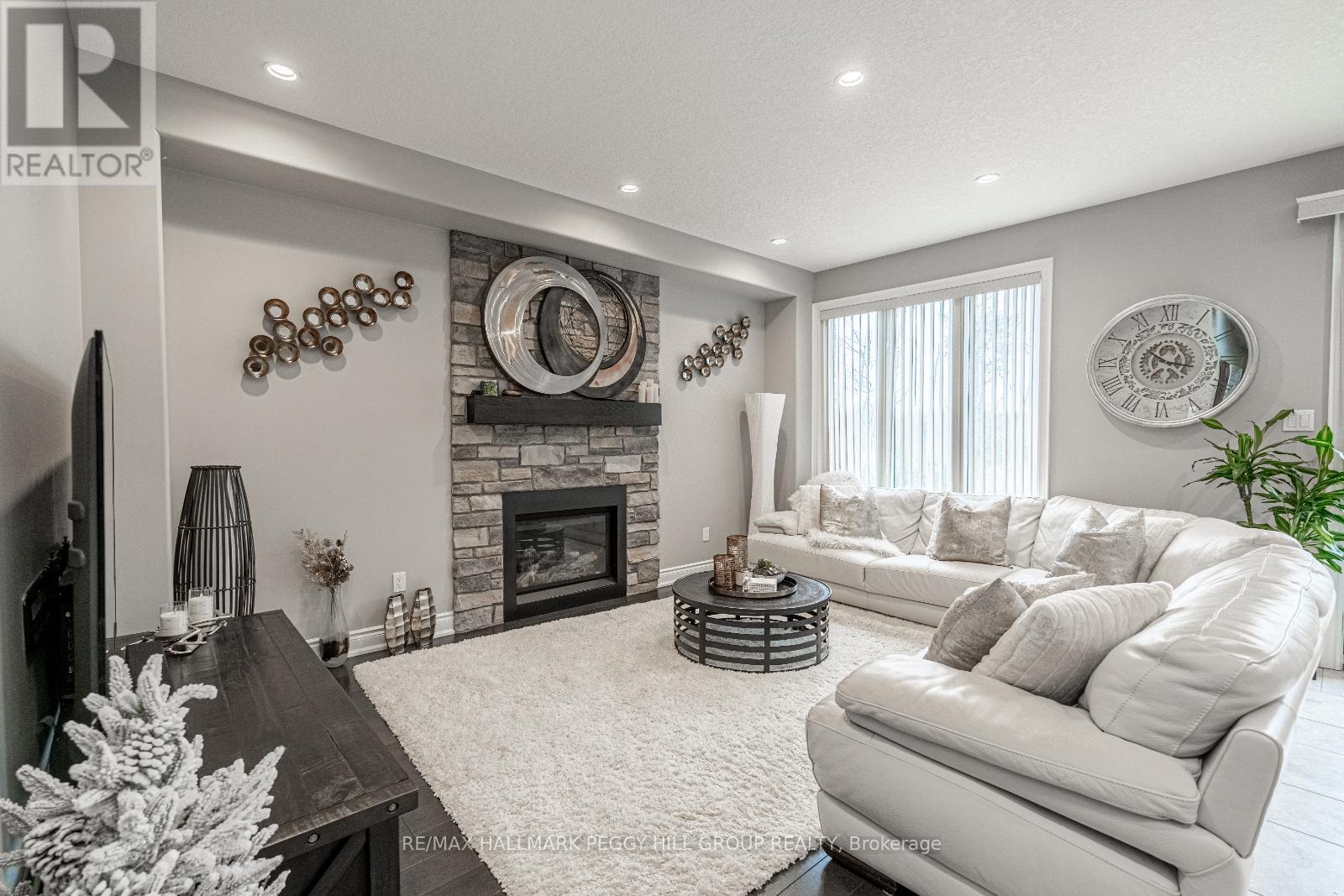 35 Marta Crescent, Barrie, Ontario  L4N 3N6 - Photo 9 - S12092143