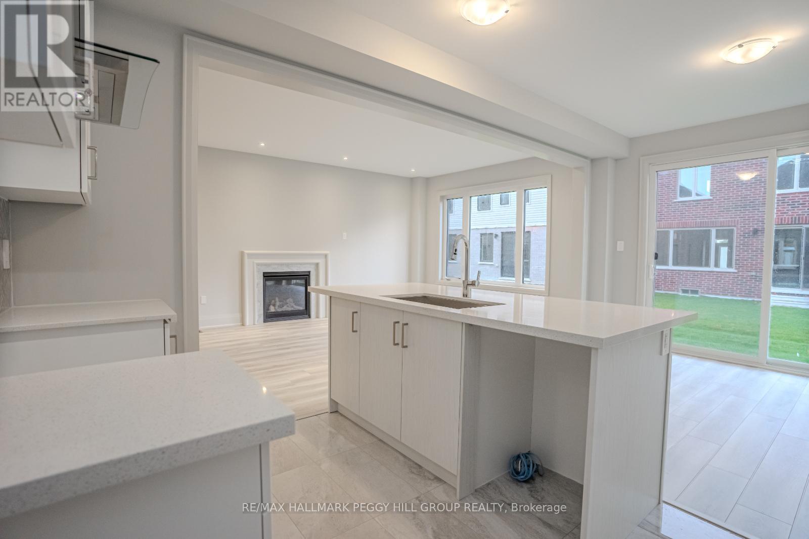 Property at 9 AMSTERDAM DRIVE image 5