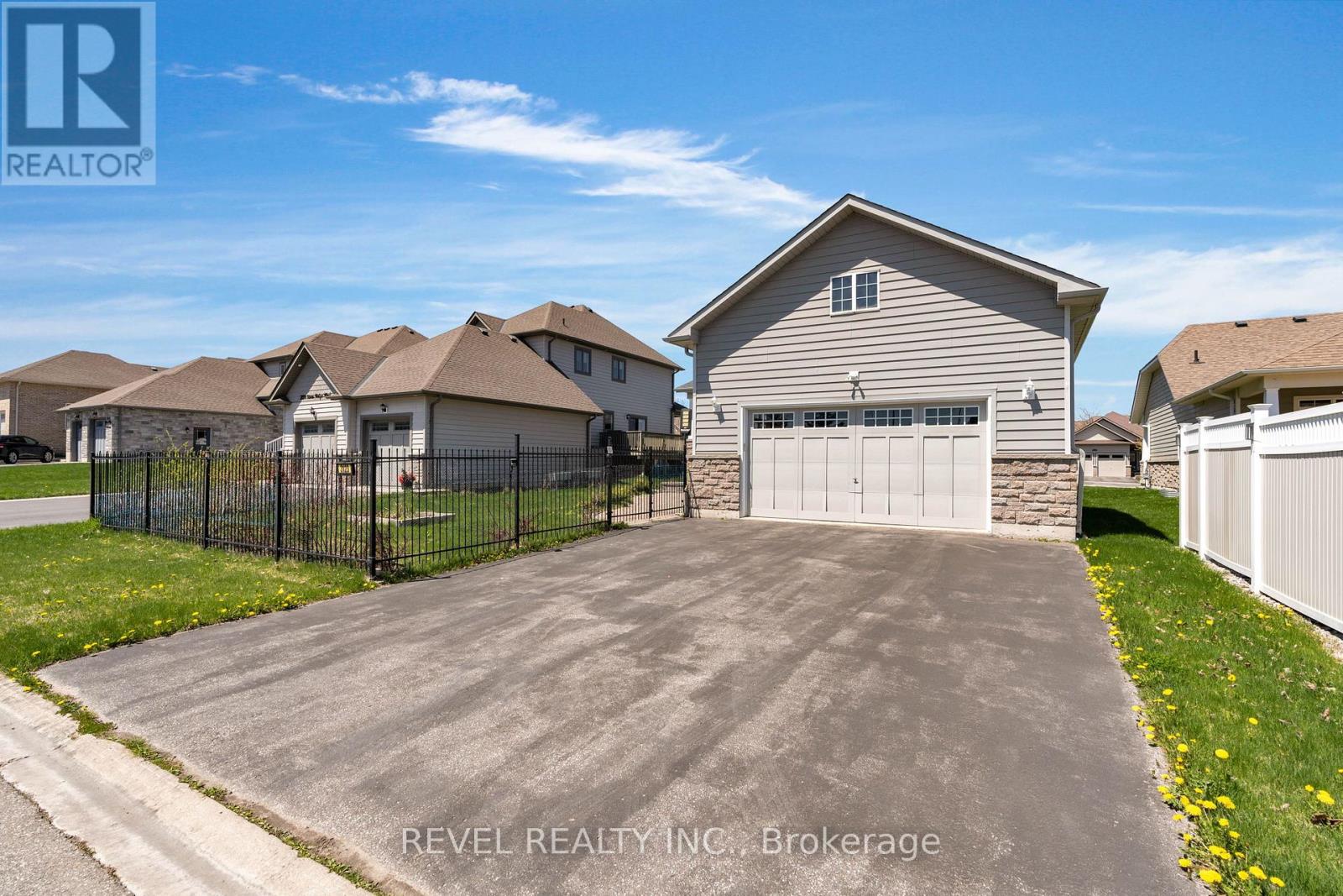 Property at 3123 STONE RIDGE BOULEVARD image 3