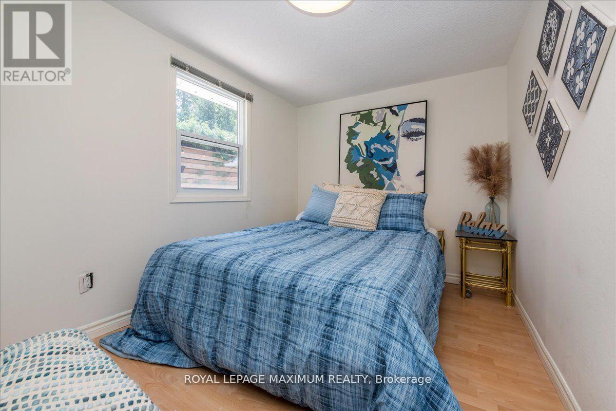 749 River Road E, Wasaga Beach, Ontario  L9Z 2M4 - Photo 16 - S12143871