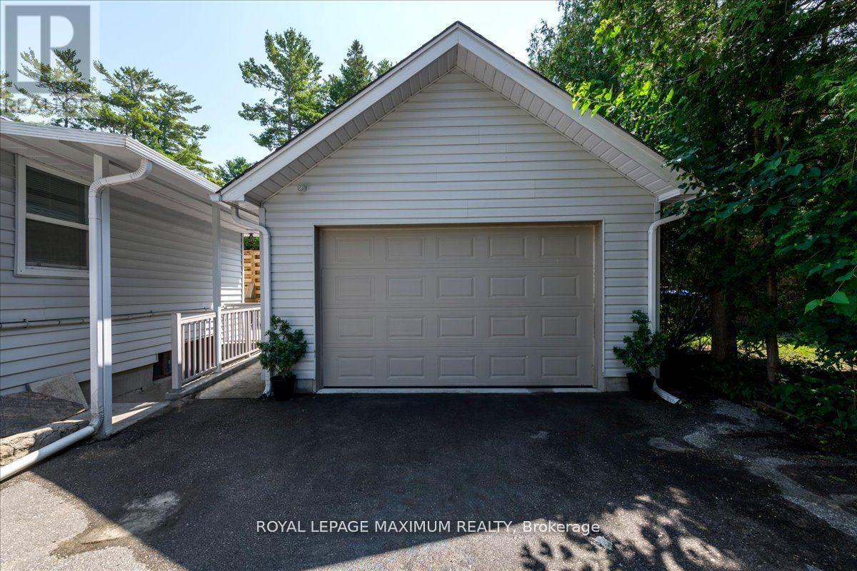 749 River Road E, Wasaga Beach, Ontario  L9Z 2M4 - Photo 22 - S12143871