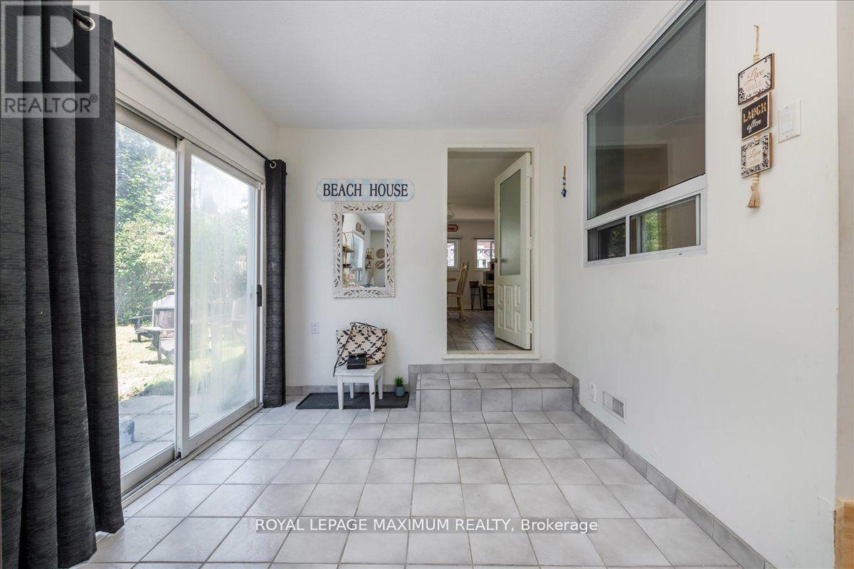 Property at 749 RIVER ROAD E image 3
