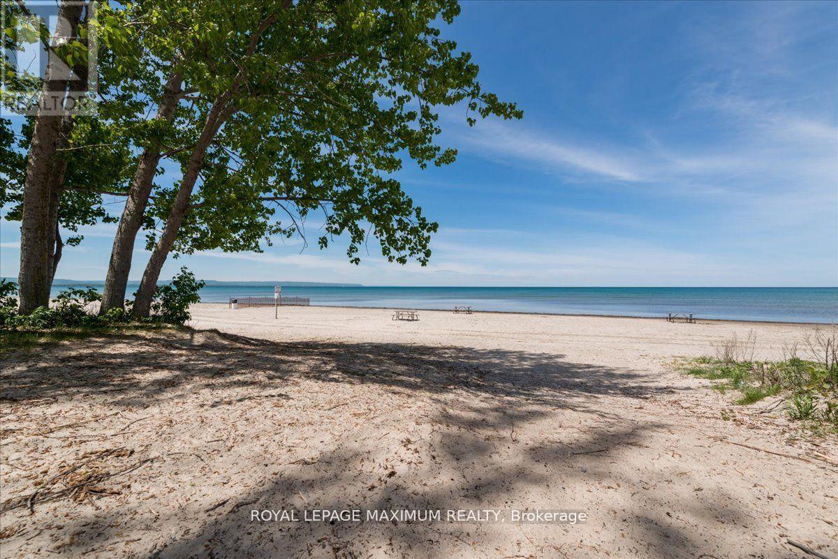 749 River Road E, Wasaga Beach, Ontario  L9Z 2M4 - Photo 30 - S12143871