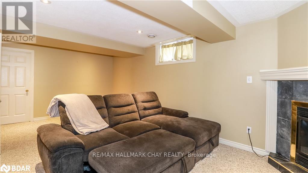 33 Pinecliff Crescent, Barrie, Ontario  L4N 5V2 - Photo 32 - S12143933