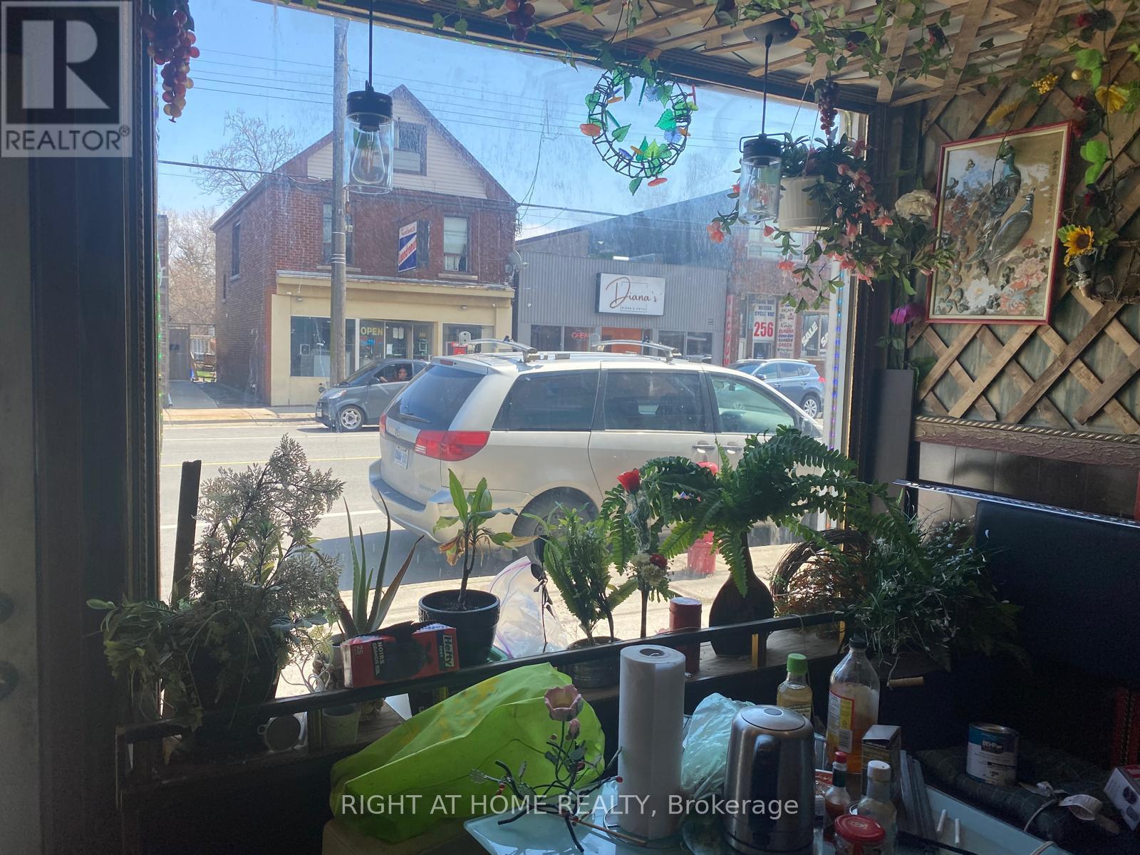2 - 263 Kenilworth Avenue N, Hamilton, Ontario  L8H 4S6 - Photo 2 - X12143331