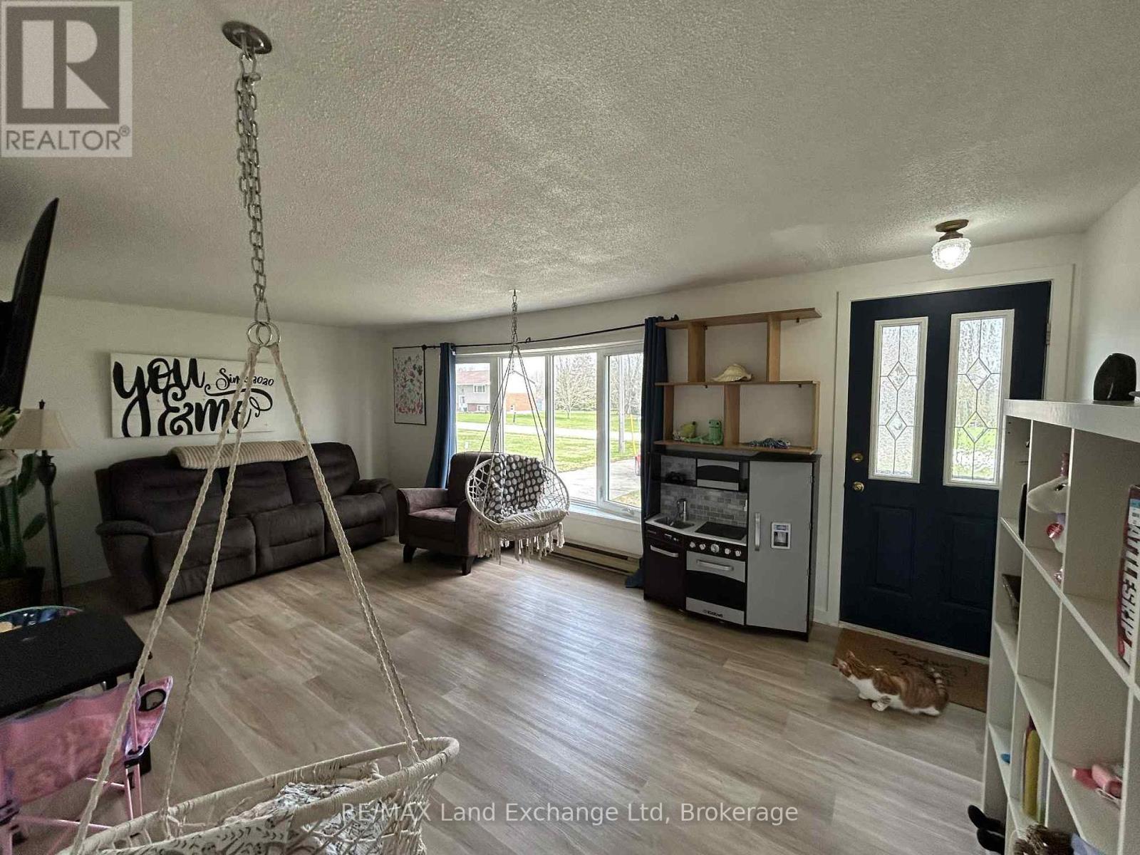 86731 Fischer Line, Morris Turnberry, Ontario  N0G 2W0 - Photo 9 - X12143993