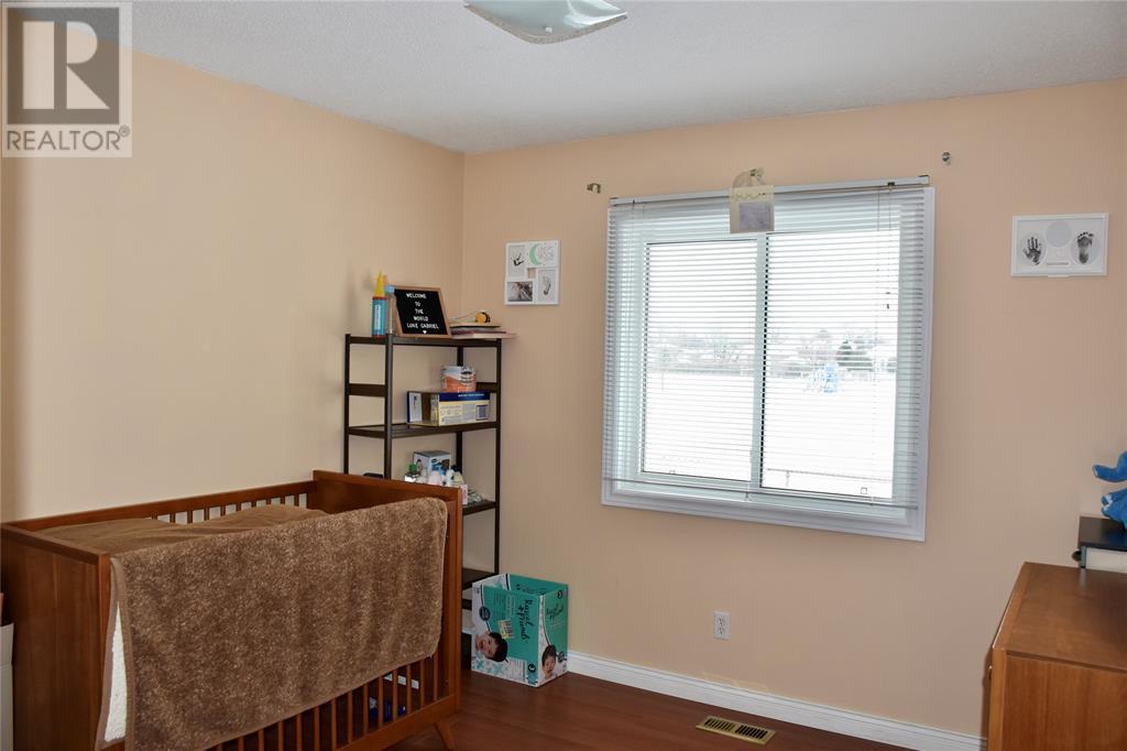 1501 Henley Crescent, Sarnia, Ontario  N7S 5Z6 - Photo 17 - 25003426