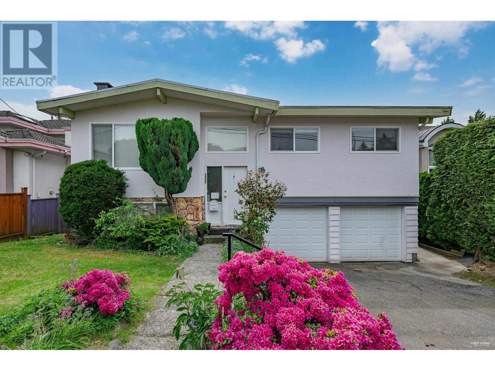 4440 RUMBLE STREET, burnaby, British Columbia