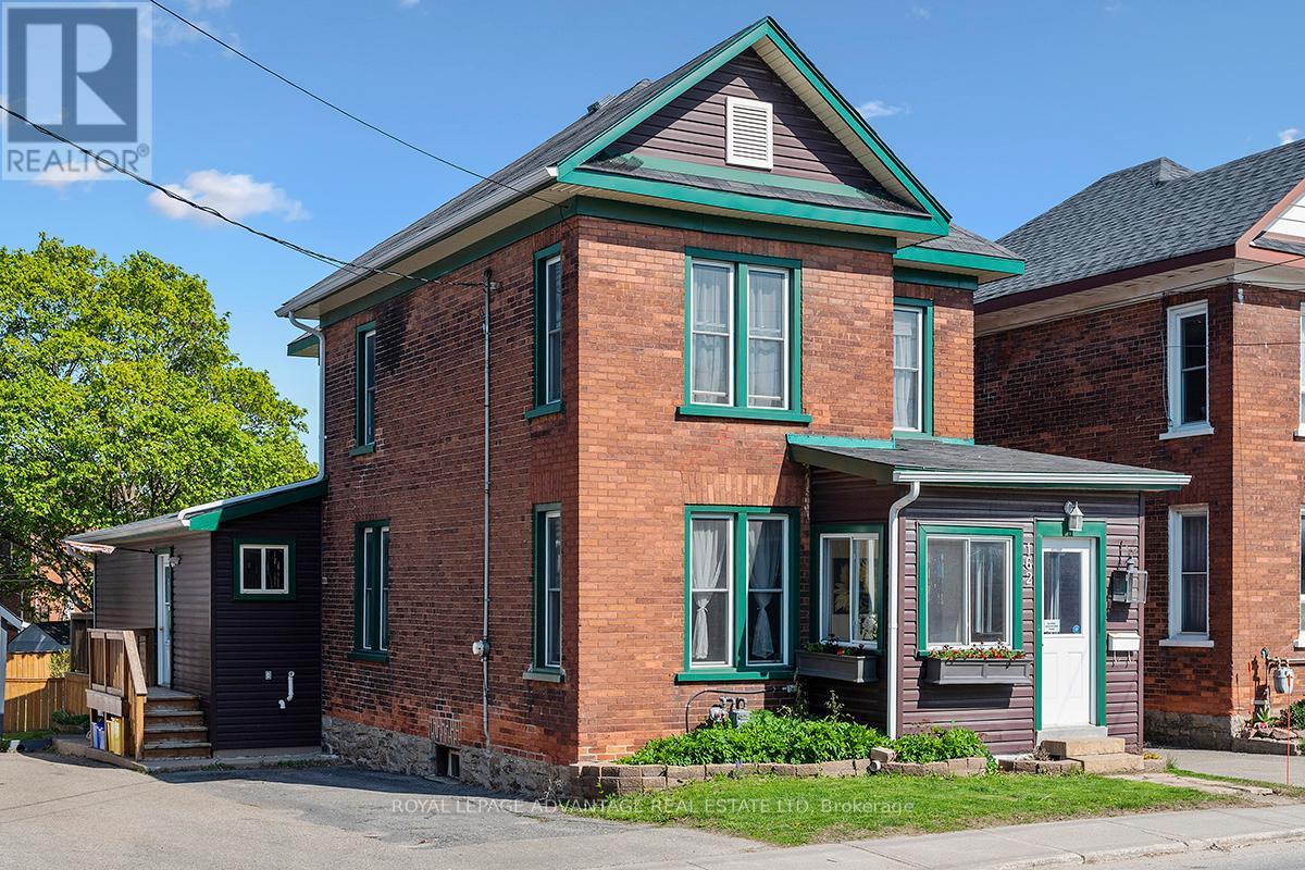 Property at 162 CHAMBERS STREET image 1