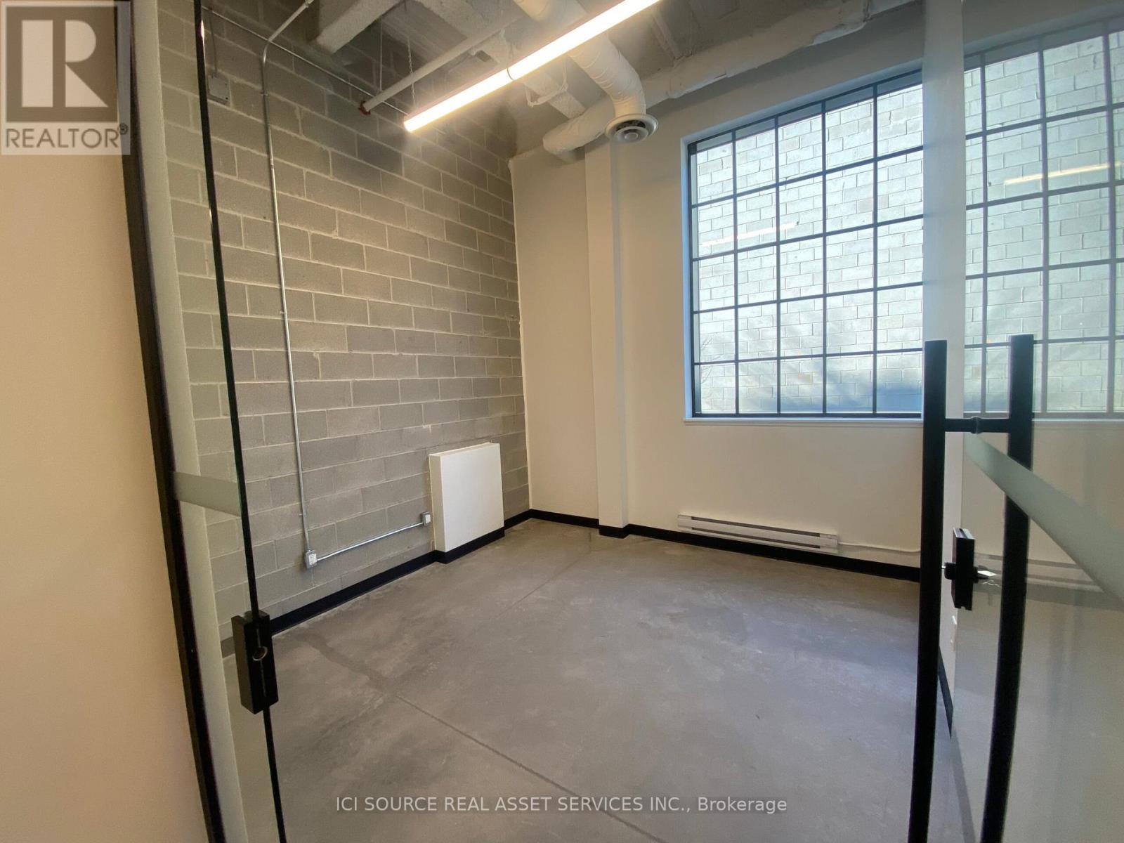 107 - 300 Geary Avenue, Toronto, Ontario  M6H 2C5 - Photo 6 - W12143787