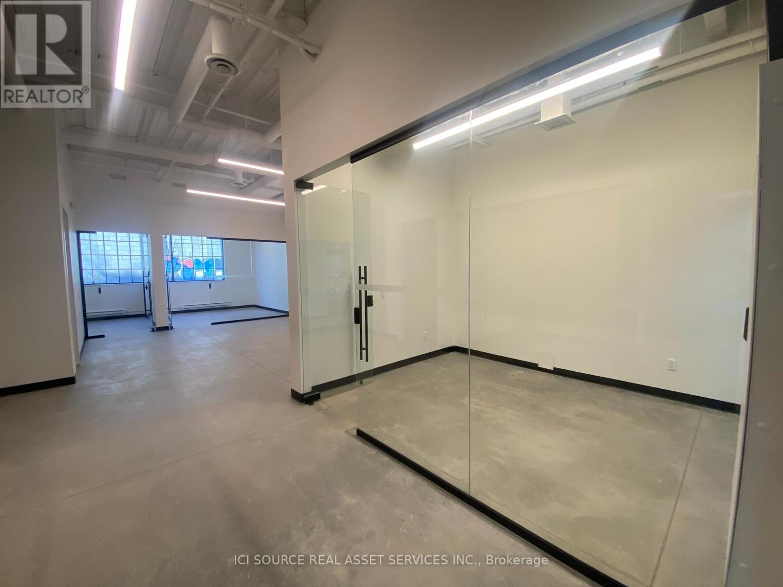 107 - 300 Geary Avenue, Toronto, Ontario  M6H 2C5 - Photo 7 - W12143787