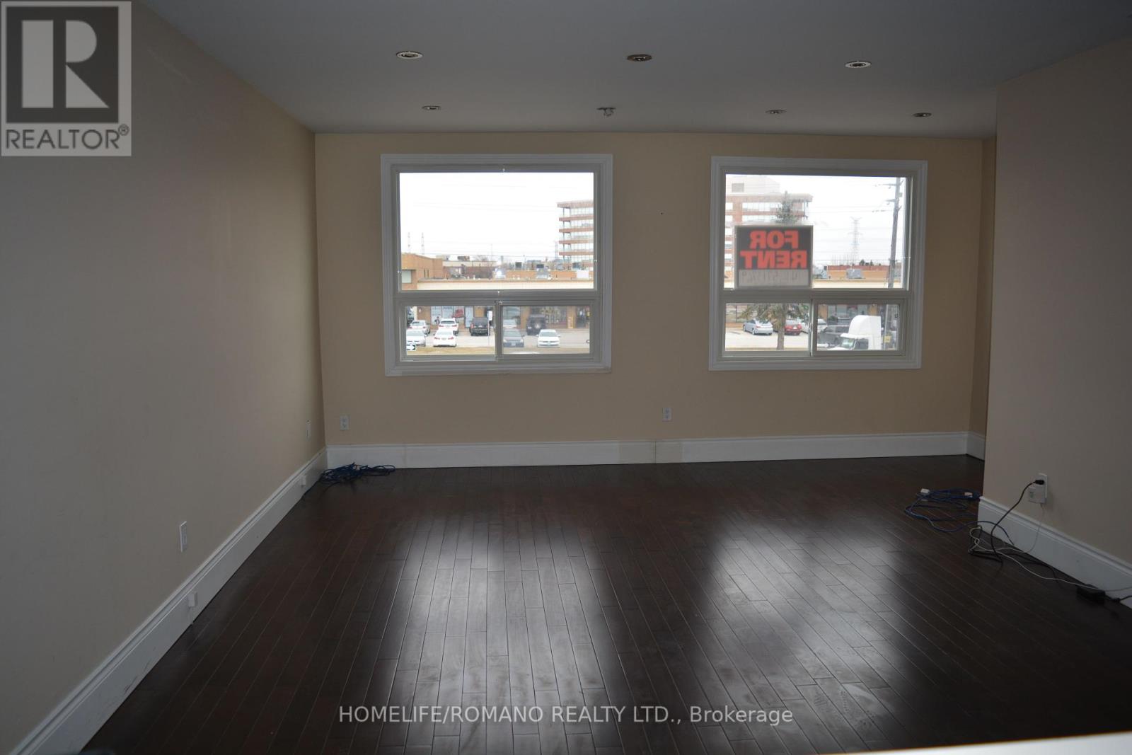 Upper - 6127 Steeles Avenue W, Toronto, Ontario  M9L 2V1 - Photo 7 - W12143863