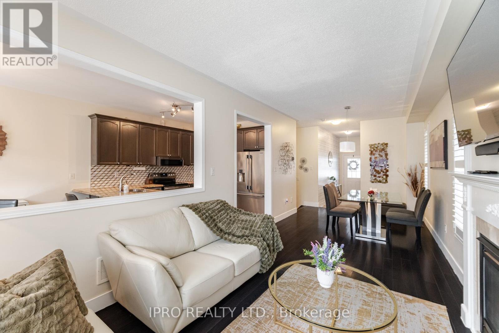 14 Duffel Crescent, Halton Hills, Ontario  L7G 0H7 - Photo 12 - W12143925