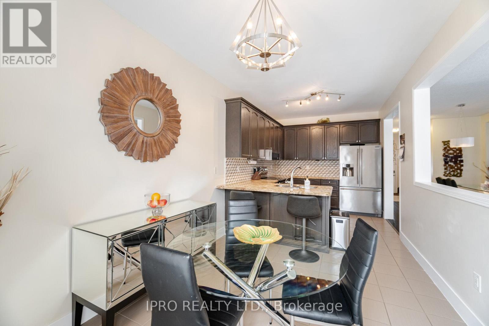 14 Duffel Crescent, Halton Hills, Ontario  L7G 0H7 - Photo 17 - W12143925