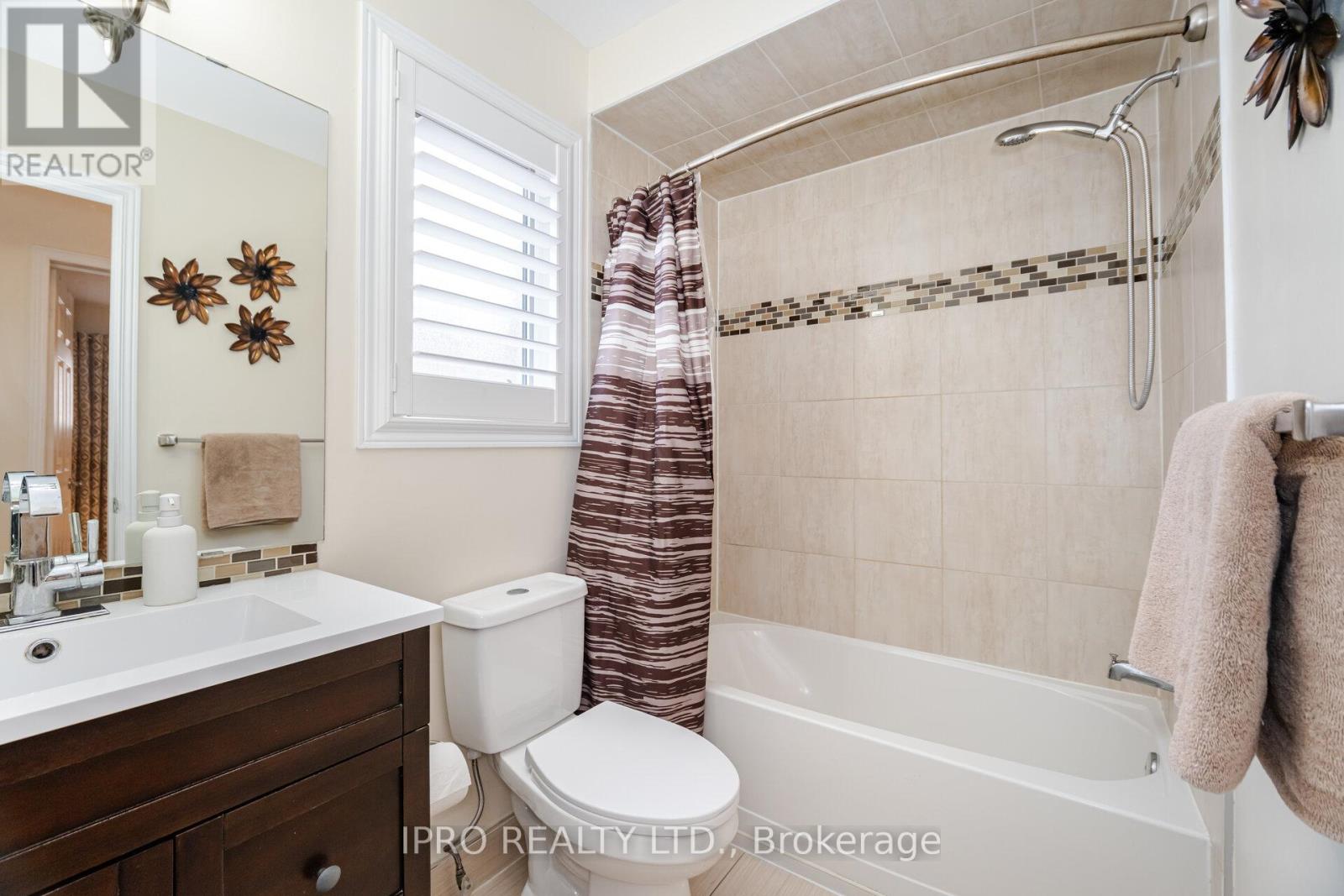 14 Duffel Crescent, Halton Hills, Ontario  L7G 0H7 - Photo 32 - W12143925