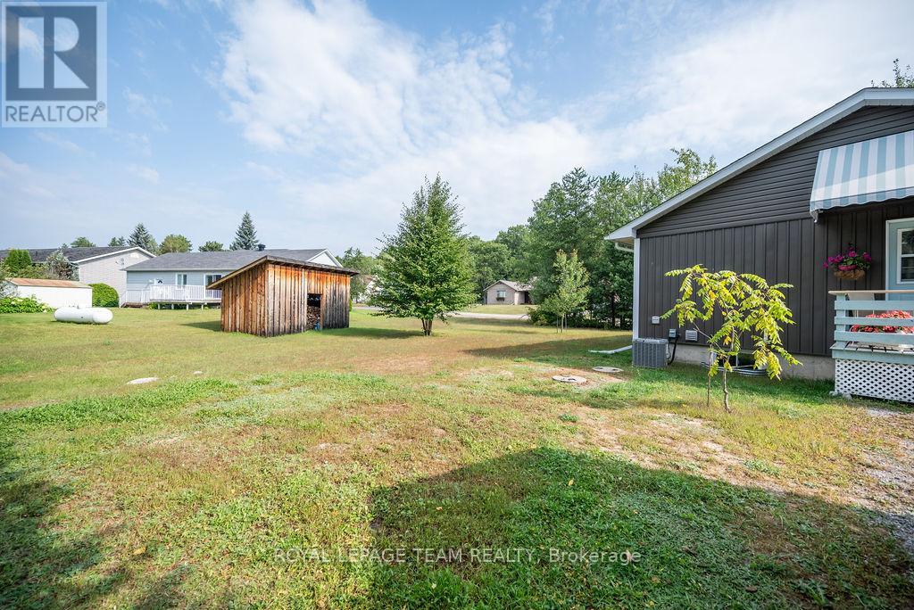 33 Jackpine Street, Madawaska Valley, Ontario  K0J 2J0 - Photo 44 - X12140020