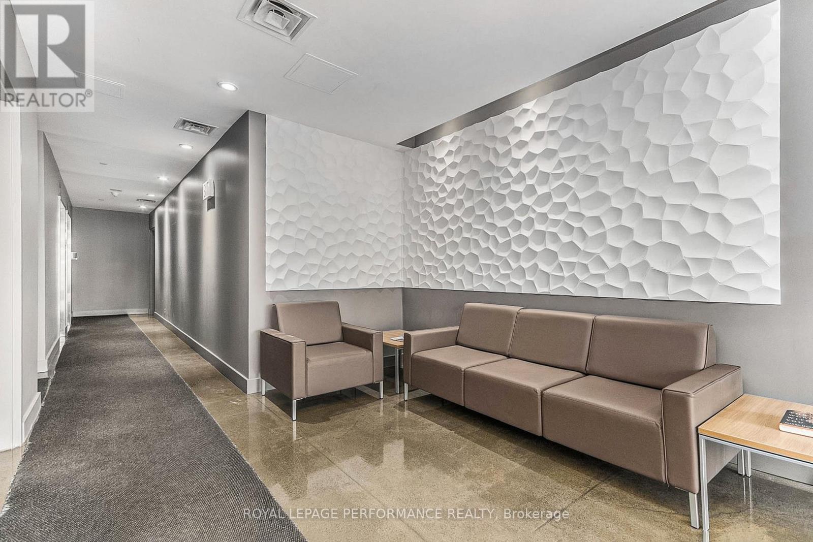 Property at 302 - 180 YORK STREET image 3