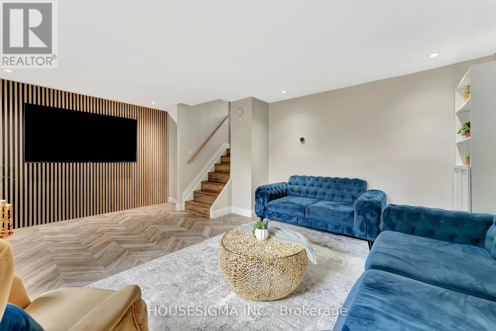 Property at 10 - 25 THALER AVENUE image 1