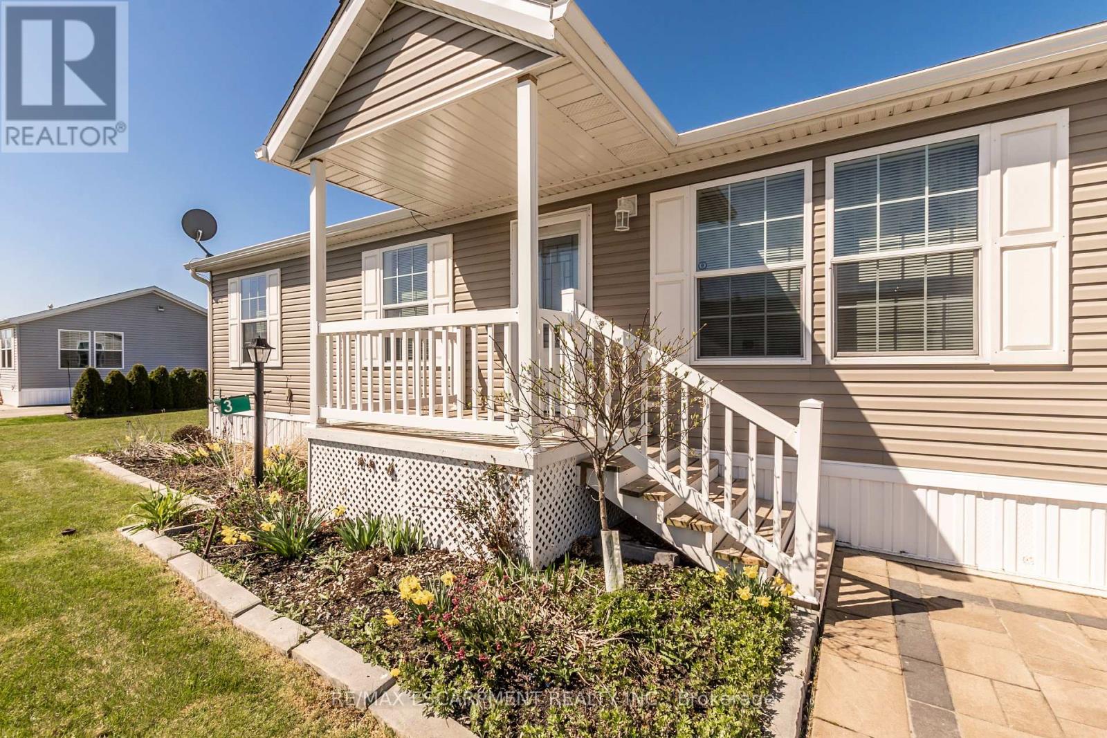 Property at 3 COPPER BEECH DRIVE image 4