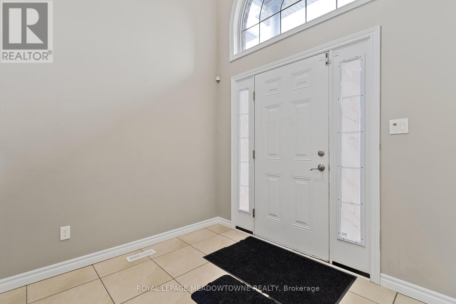Property at 1162 SMITHER ROAD image 5