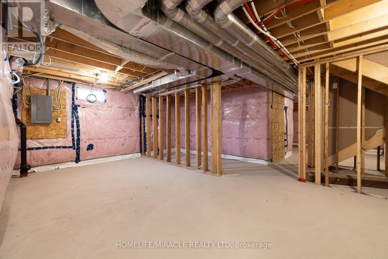 67 Oakmont Drive, Loyalist, Ontario  K0H 1G0 - Photo 31 - X12143753